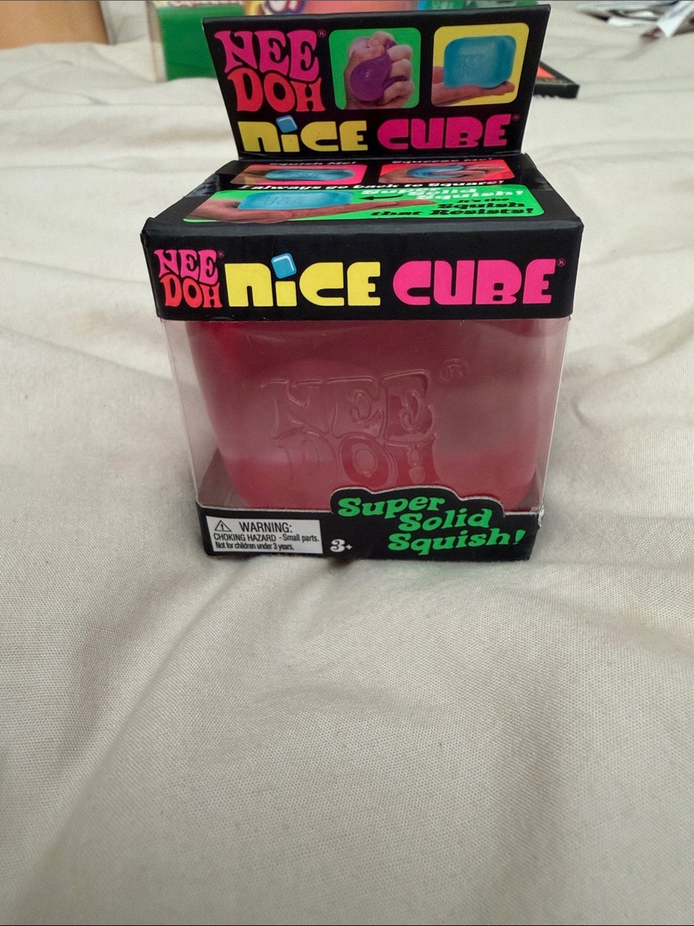 Nice Cube Super Solid Squish - Pink
Too many duplicates !! Make an offer